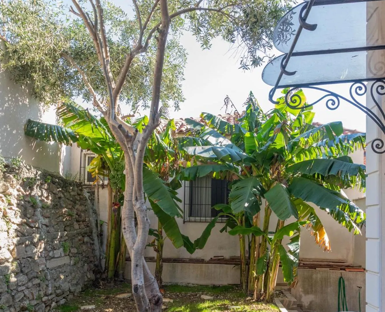 Angoni Villa Dıraç